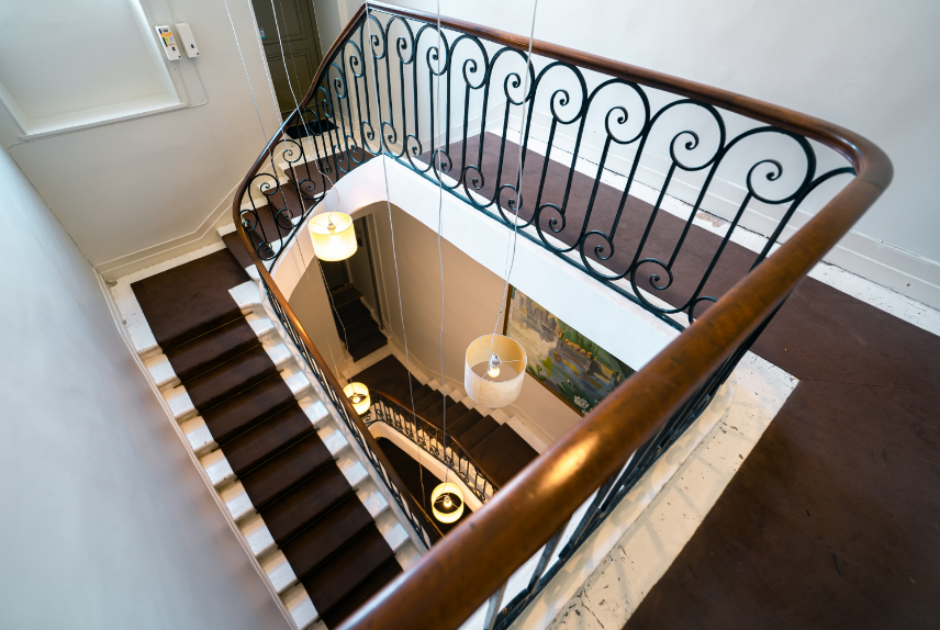 Maison Lafayette Jardin Public. Detail escalier. Stairs