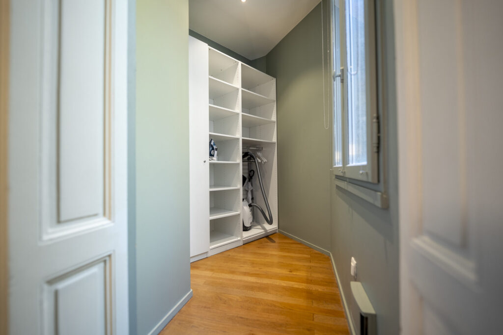 Vassily dressing room Maison Lafayette Quinconces