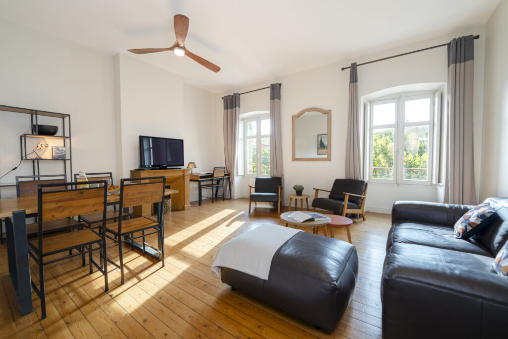 Maison Lafayette Quinconces. VINCENT living room